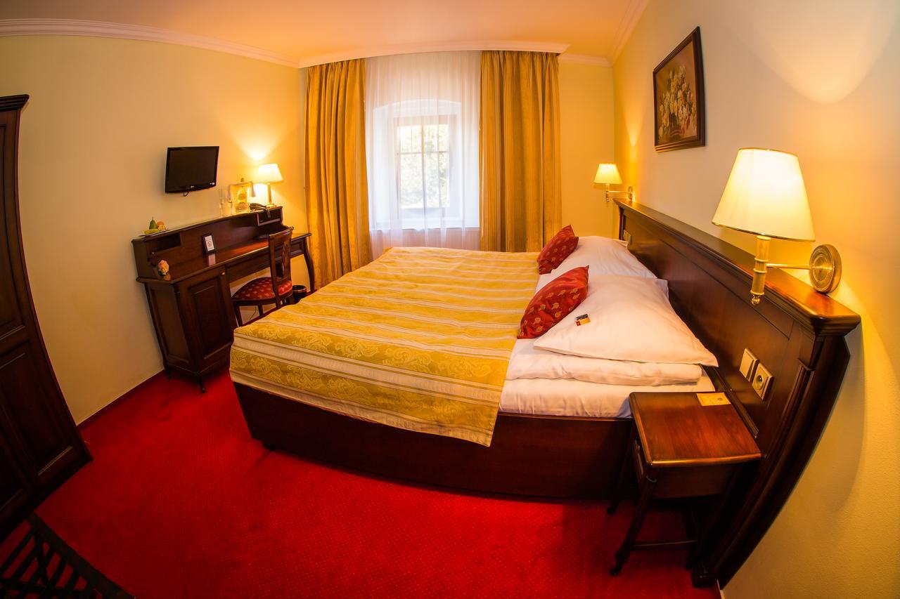 Hotel U Krale Jicin Exterior photo